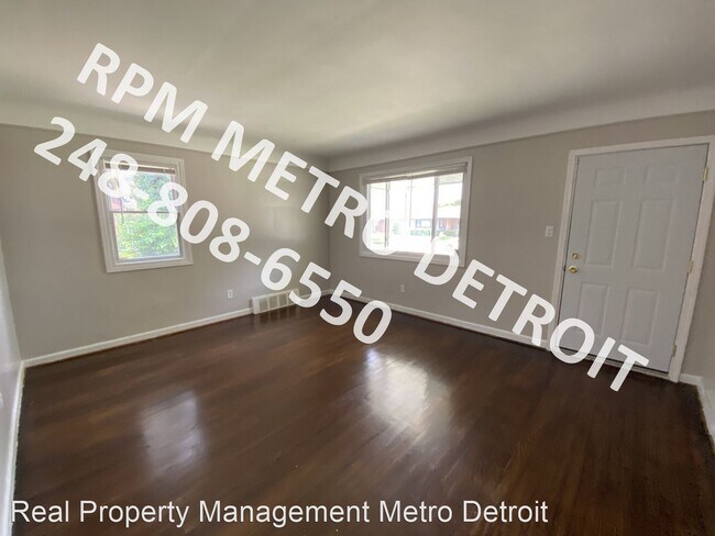 Building Photo - 3 br, 1 bath House - 17604 Sprenger Ave