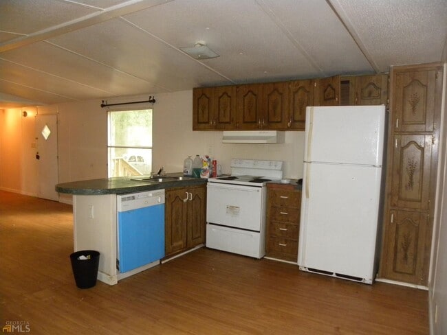 Building Photo - 204 Detter Rd