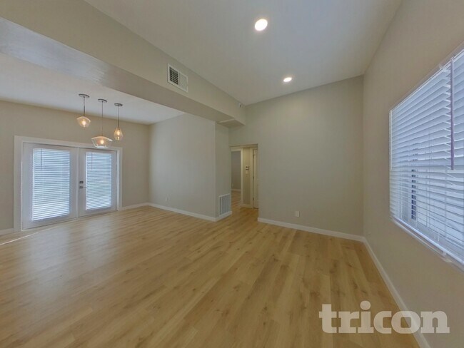 Foto del edificio - 5827 10th St N