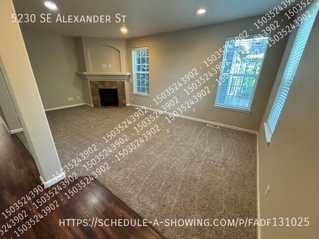 Building Photo - 5230 SE Alexander St