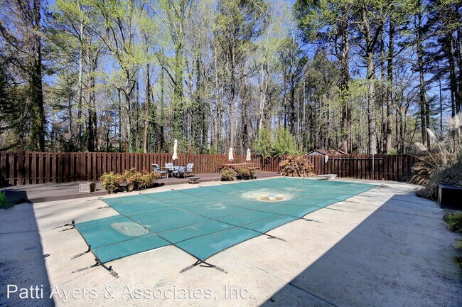 Building Photo - 3 br, 2 bath House - 240 Browns Hill Court