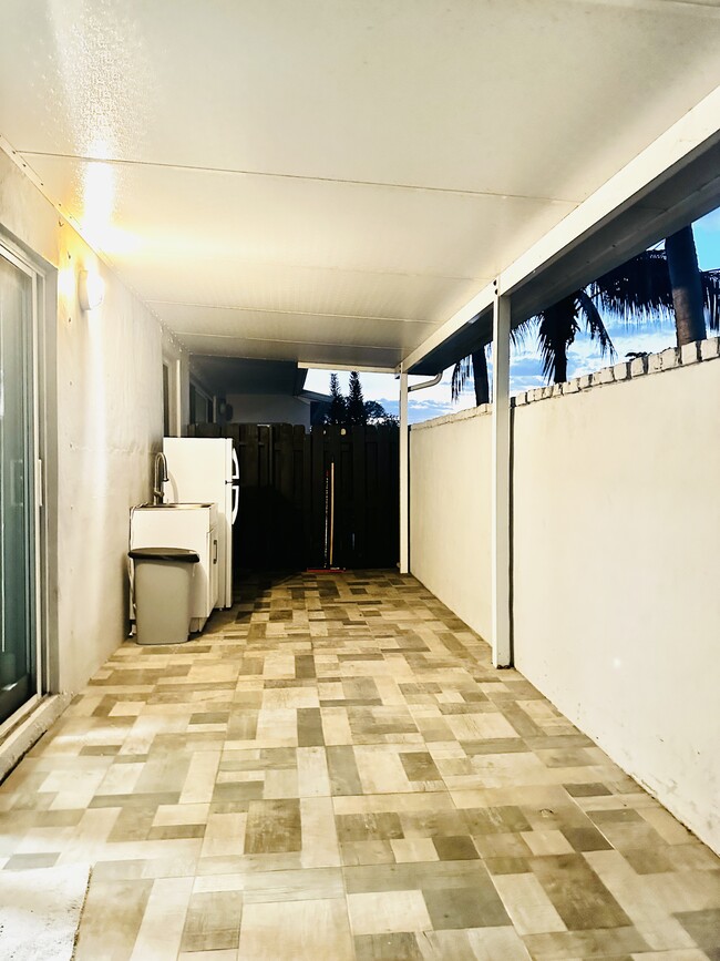 Foto del edificio - 7930 SW 36th Ter