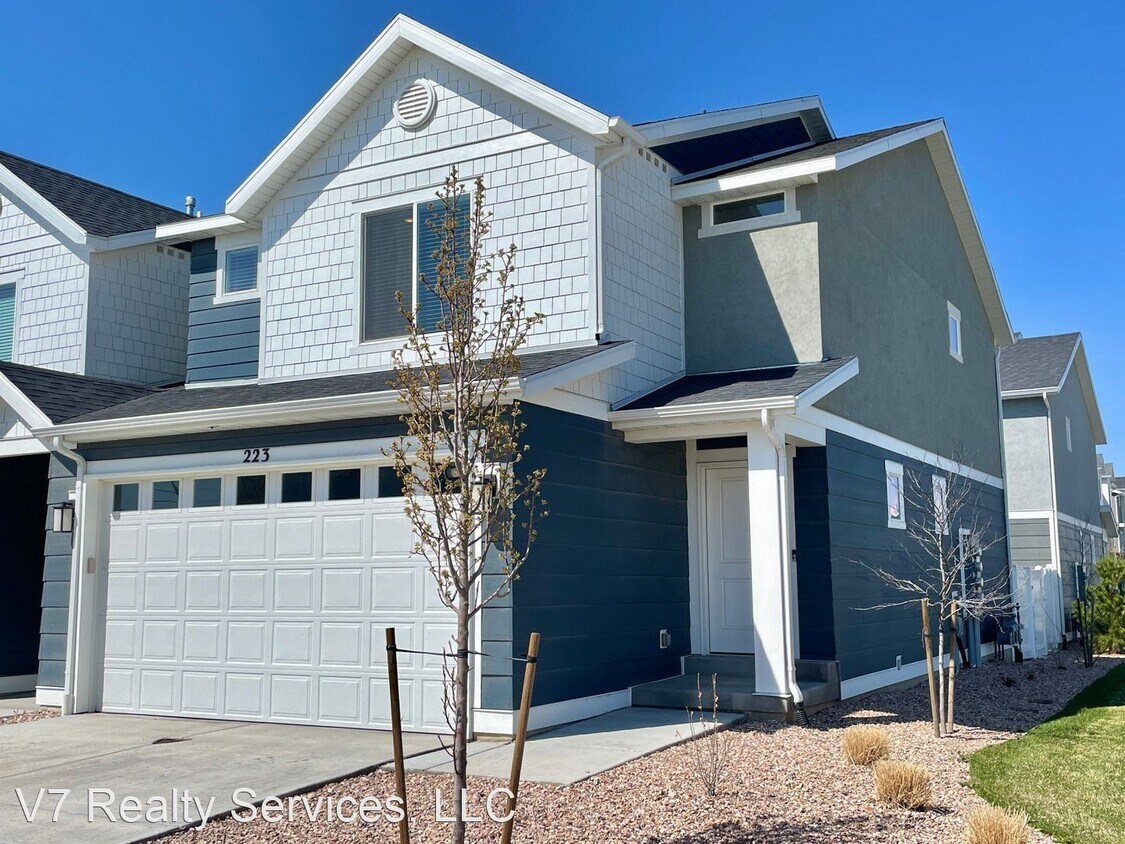 Foto principal - 4 br, 3.5 bath House - 223 N. Pier Ct.