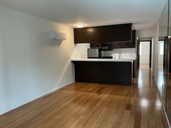 Foto del edificio - Los Caballeros #212