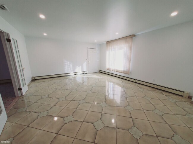 Building Photo - 2 br, 2 bath Condo - 47 Dora St Apt 3
