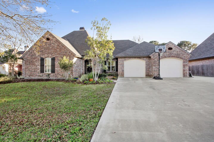 Foto principal - 118 Maple Grove Ln