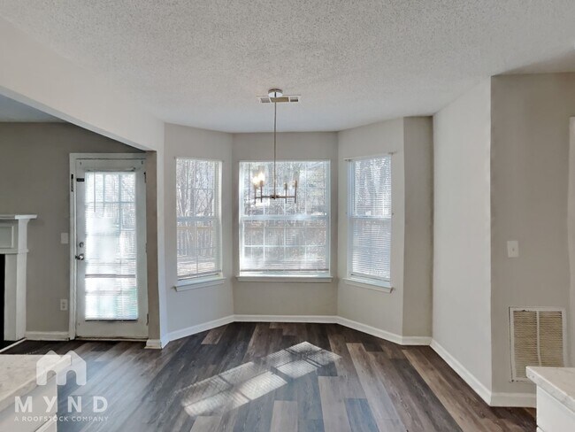 Foto del edificio - 4755 Bald Eagle Way