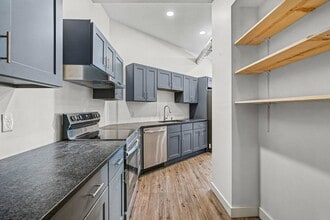 Building Photo - 414 Union St