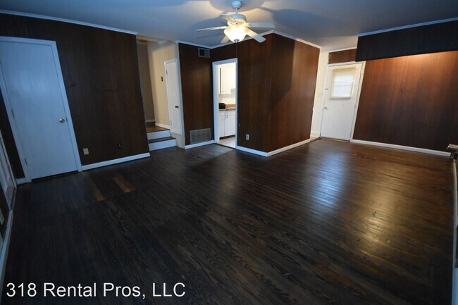 Building Photo - 3 br, 1 bath House - 916 S. Trenton St.