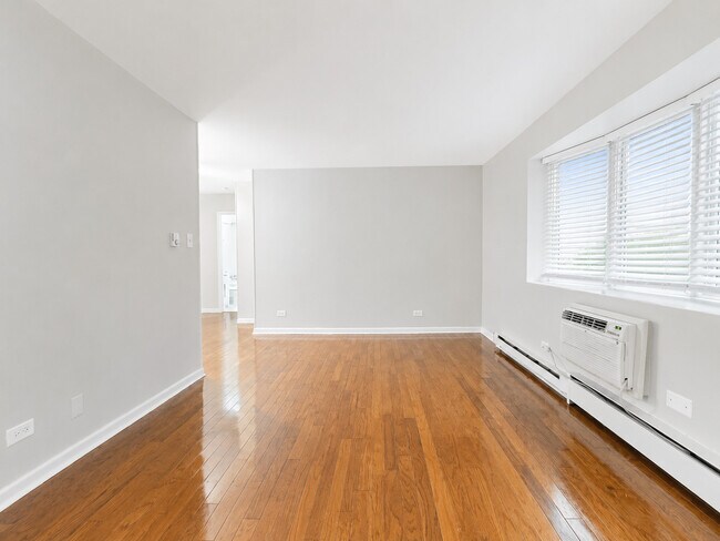Foto del edificio - 5920 N Kenmore Ave