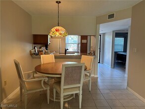 Building Photo - 9315 Central Park Dr