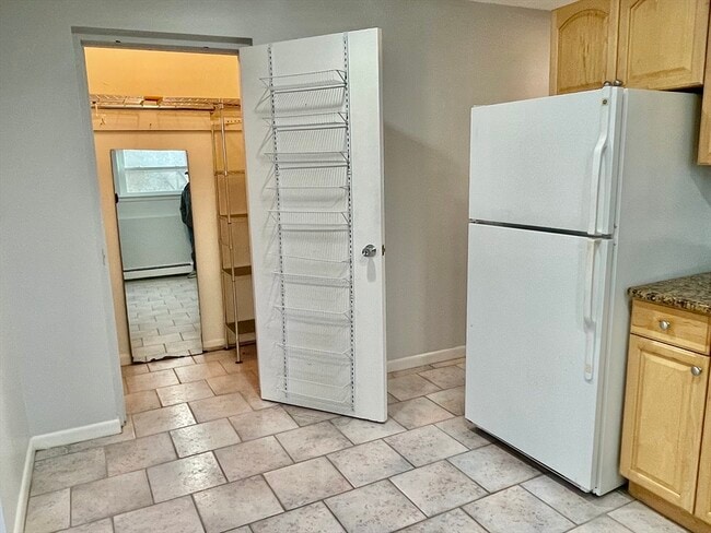 Foto del edificio - 304 College Farm Rd