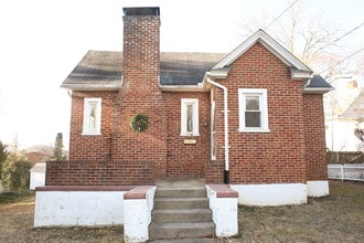 Building Photo - 119 Observatory Ave