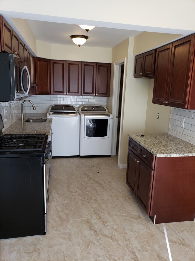 Kitchen (refirgerator since installed) - 41205 S Woodbury Green Dr