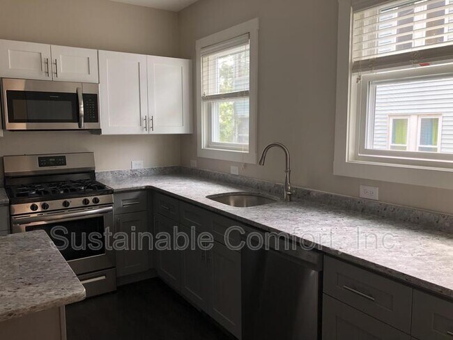 Foto del edificio - 35 Olga Ave