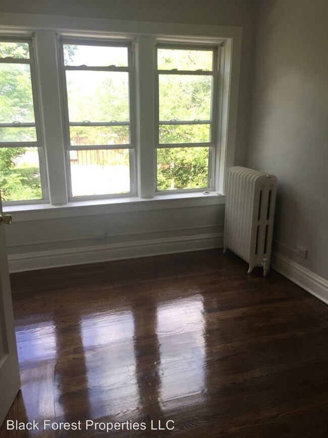 Building Photo - 2 br, 2 bath Apartment - 1533 Crain St