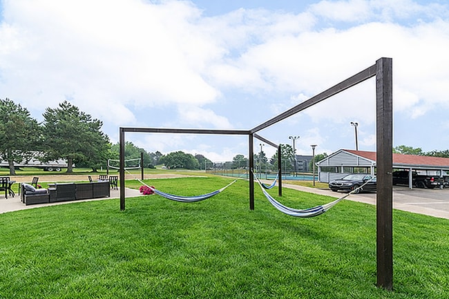 Hammocks - Runaway Bay