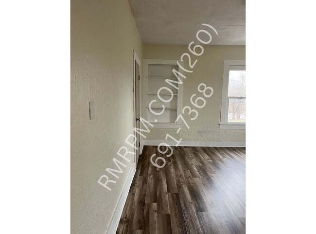 Foto del edificio - 36 1/2 N Lafontaine St