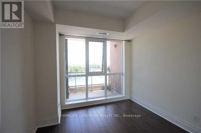 Photo du bâtiment - 1 Upper Duke Crescent