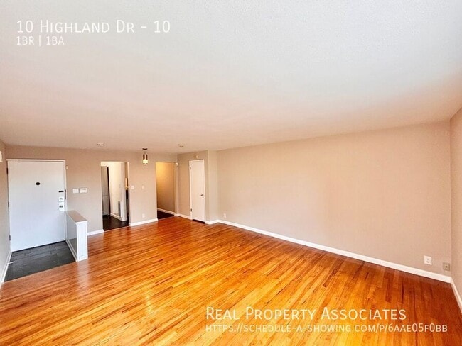 Building Photo - 10 Highland Dr