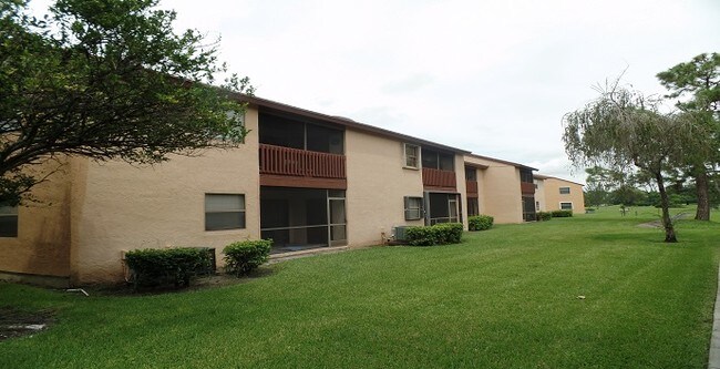 1605 Lakeview Dr W Unit 100, Royal Palm Beach, FL 33411 ...