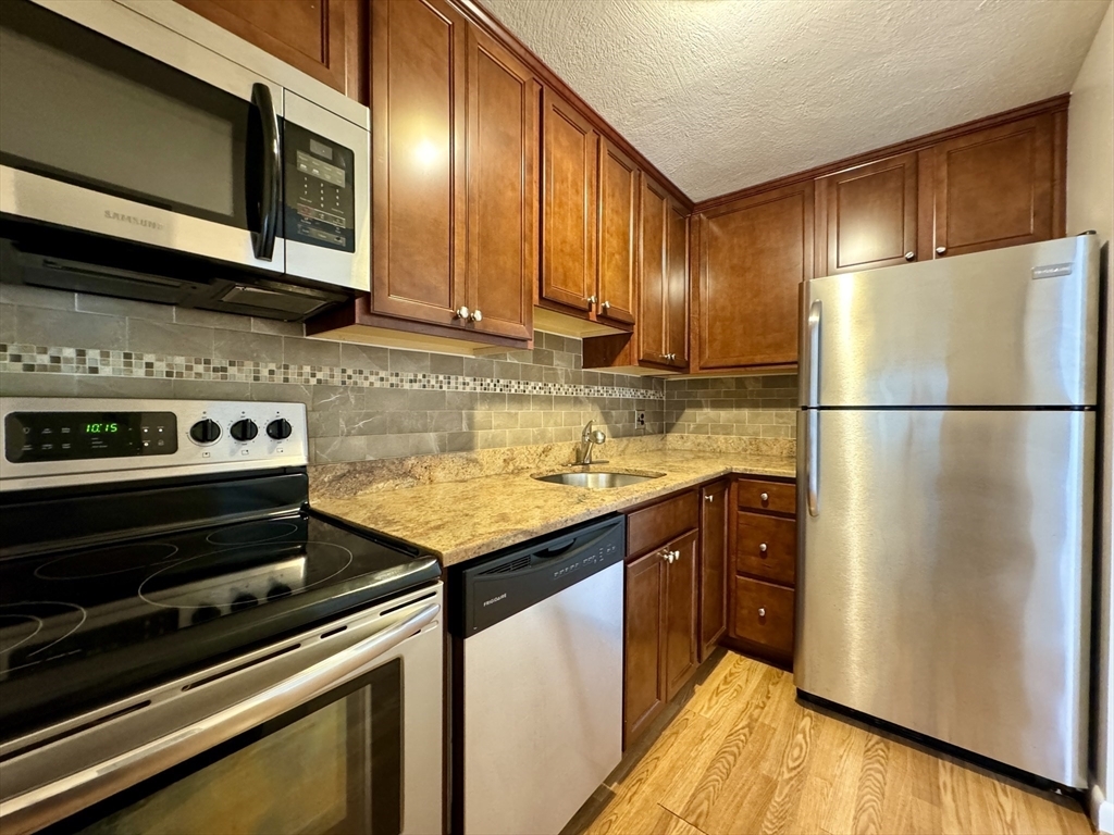 Foto principal - 96 Fountain Ln