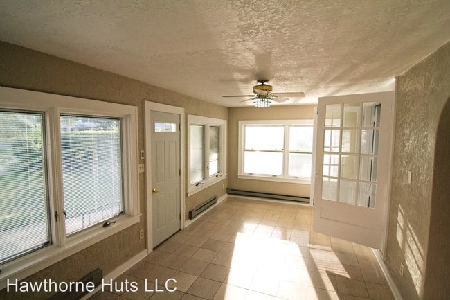 Building Photo - 4 br, 2 bath House - 125 Homepark Boulevard
