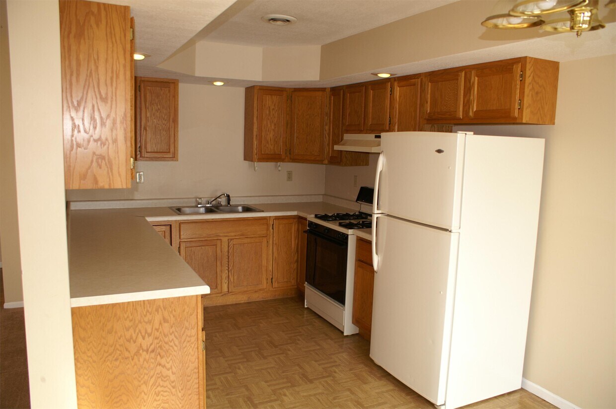 650 Circle Pine Dr, New Richmond, WI 54017 Townhome Rentals in New