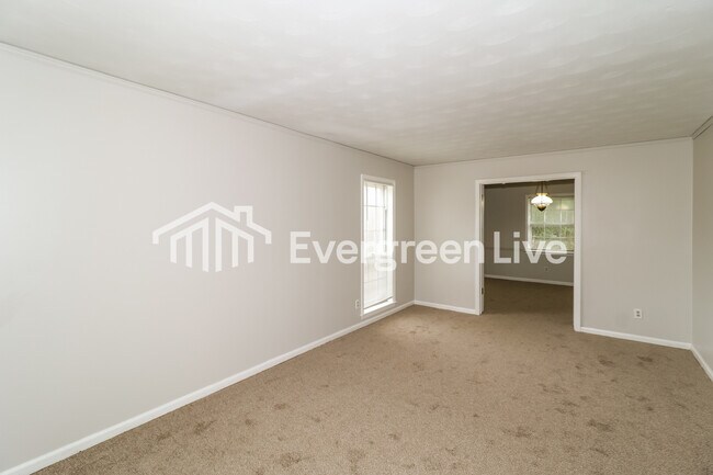 Building Photo - 5013 Knight Arnold Rd