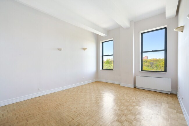 Foto del edificio - 1255 5th Ave