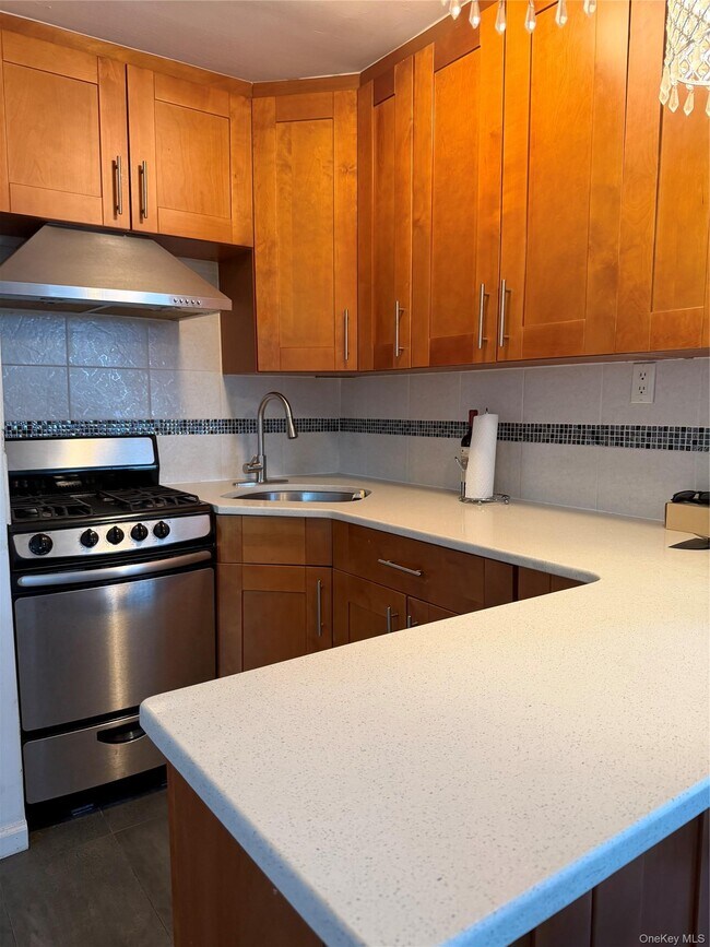 Foto del edificio - 111-31 66th Ave