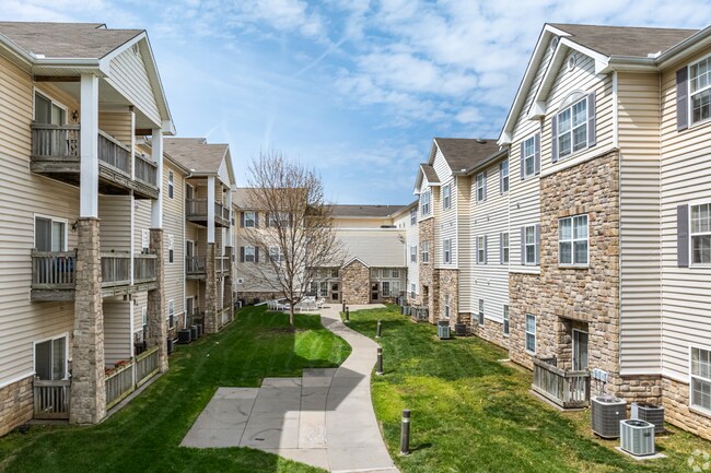 Building Photo - Englewood Vista