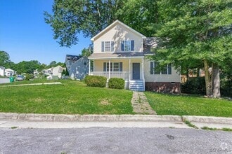 Building Photo - 112 E Highland Ct