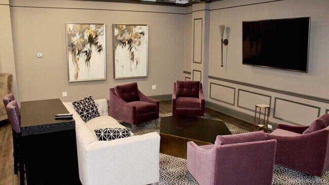 Foto del edificio - 480 Bedford Rd