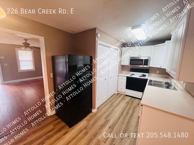 Building Photo - 226 Bear Creek Rd E