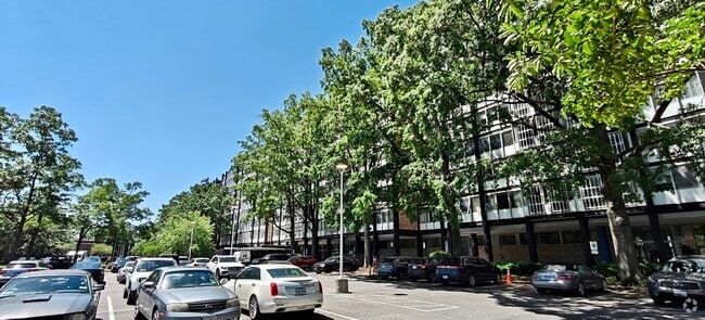 Building Photo - 1301 Delaware Ave SW