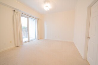 Building Photo - 2520 Robinhood St