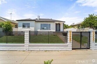 Building Photo - 11445 Saticoy St