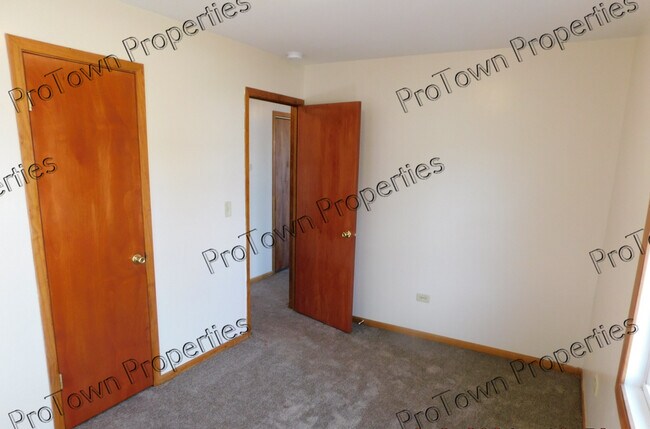 Foto del edificio - 208 Louis Rd