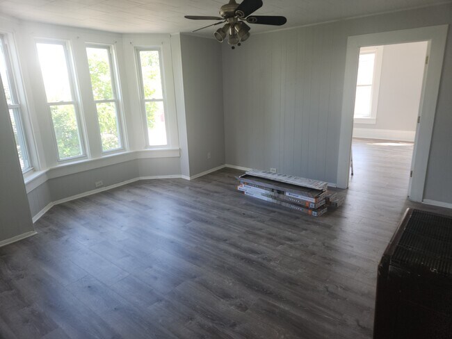 Building Photo - 368 Merrimack St