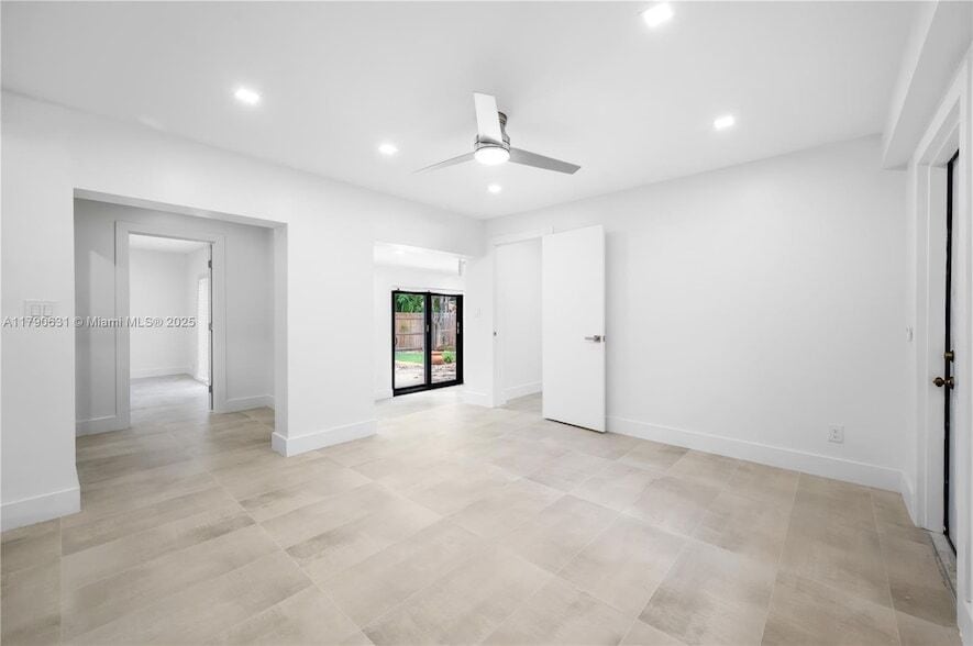 Foto principal - 551 NE 26th St