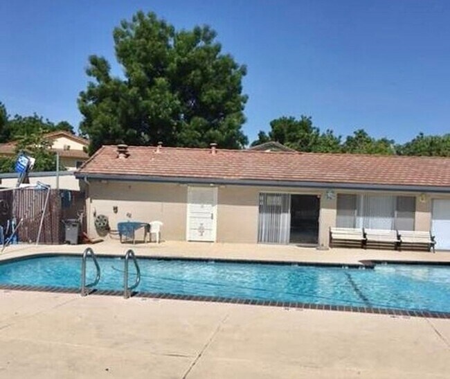 Foto del edificio - 2 Bedroom 1 Bathroom Condo in Antioch - COMING SOON !!