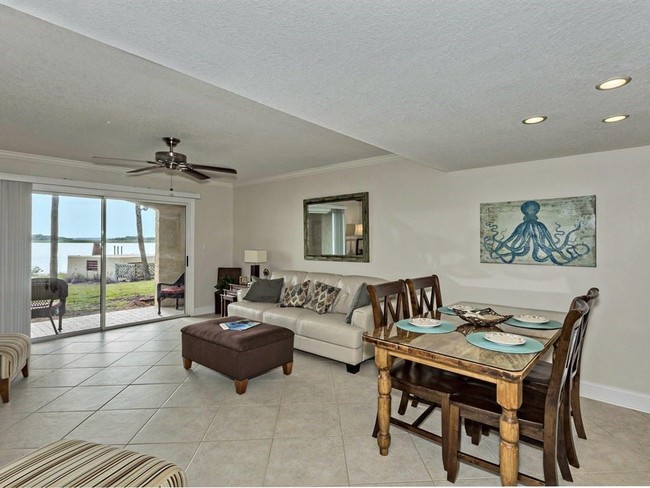 Building Photo - 7265 A1A S