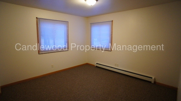 Building Photo - 3521 Jackson Ave