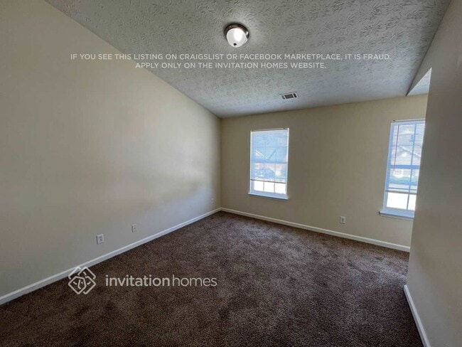 Building Photo - 170 Meadowridge Dr