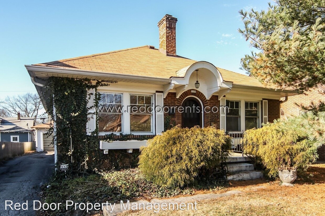 Primary Photo - 2 br, 1.5 bath House - 5440 N Carrollton Av
