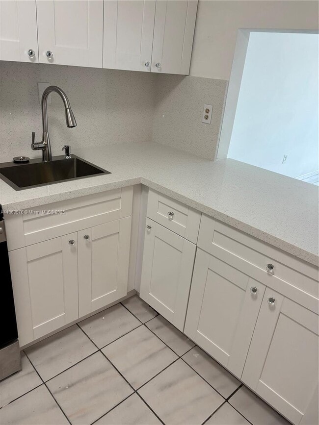 Building Photo - 10300 Coral Wy