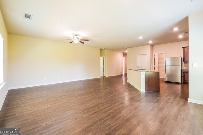 Building Photo - 133 Innis Brk Cir