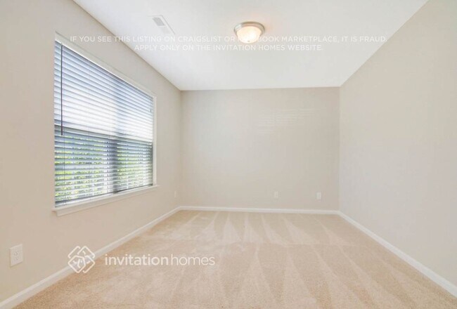 Foto del edificio - 6813 Planting Ct