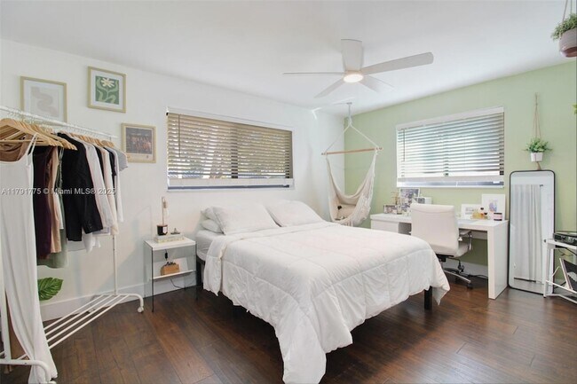 Foto del edificio - 9428 SW 51st Ct